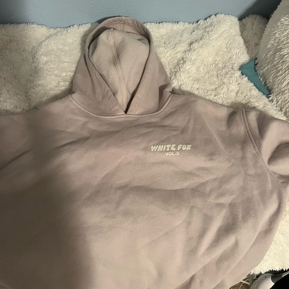 White fox boutique white and light grey hoodie